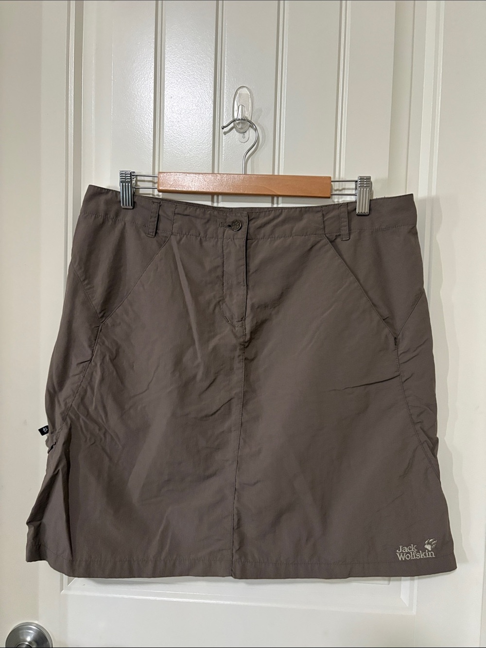 Jack Wolfskin Taupe Outdoor Skort
